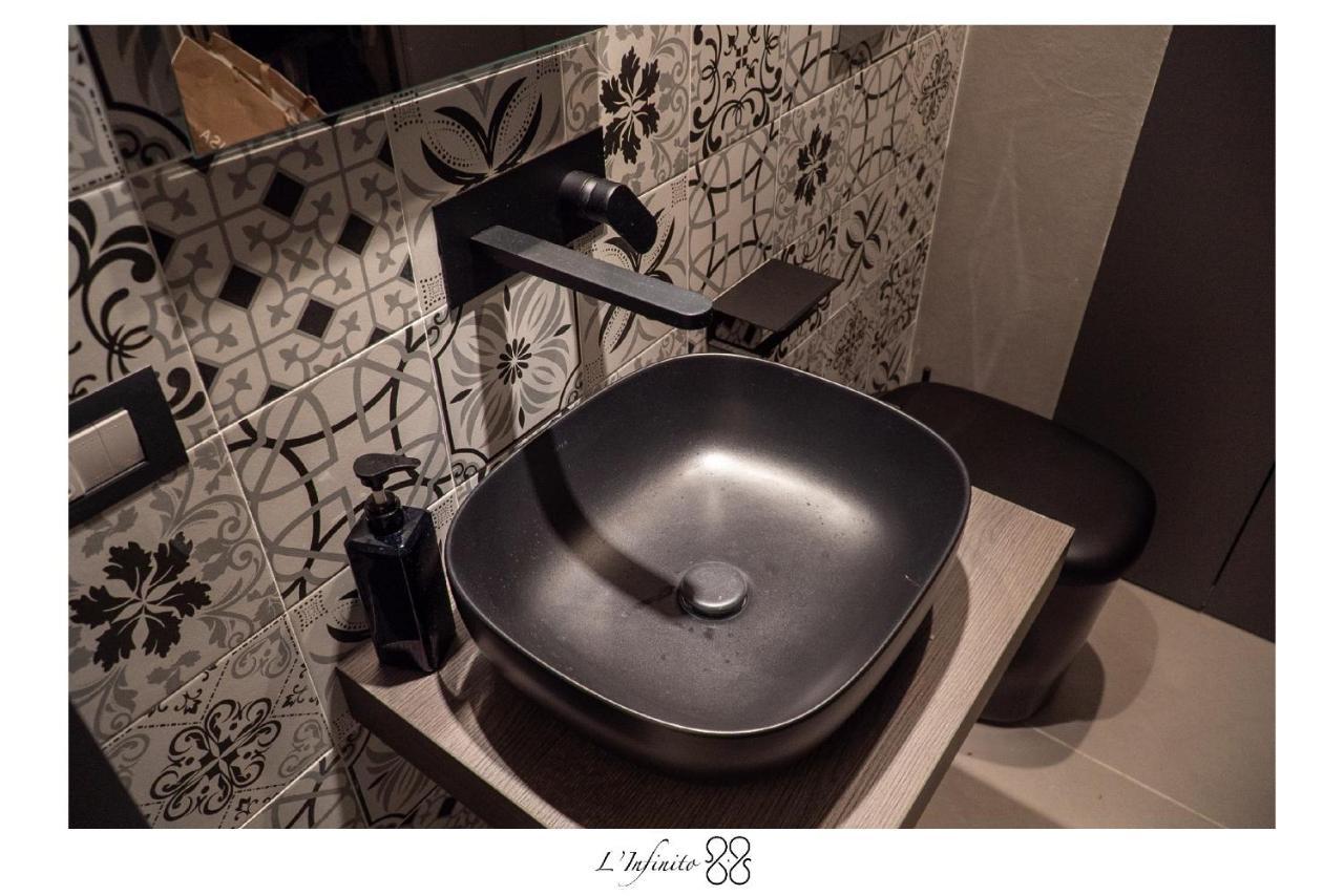 Bed & Breakfast L'infinito 88 Naples