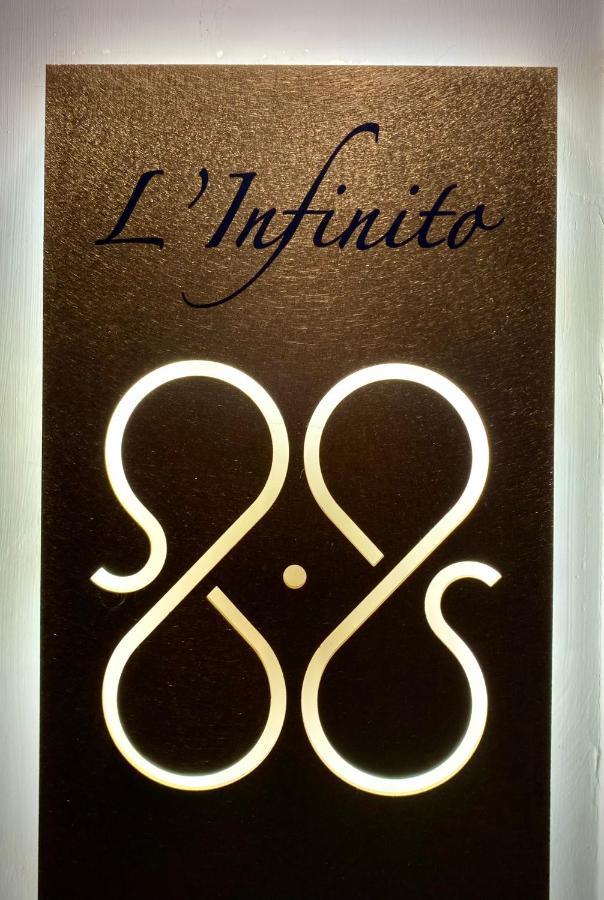 Couette-café L'infinito 88 Naples